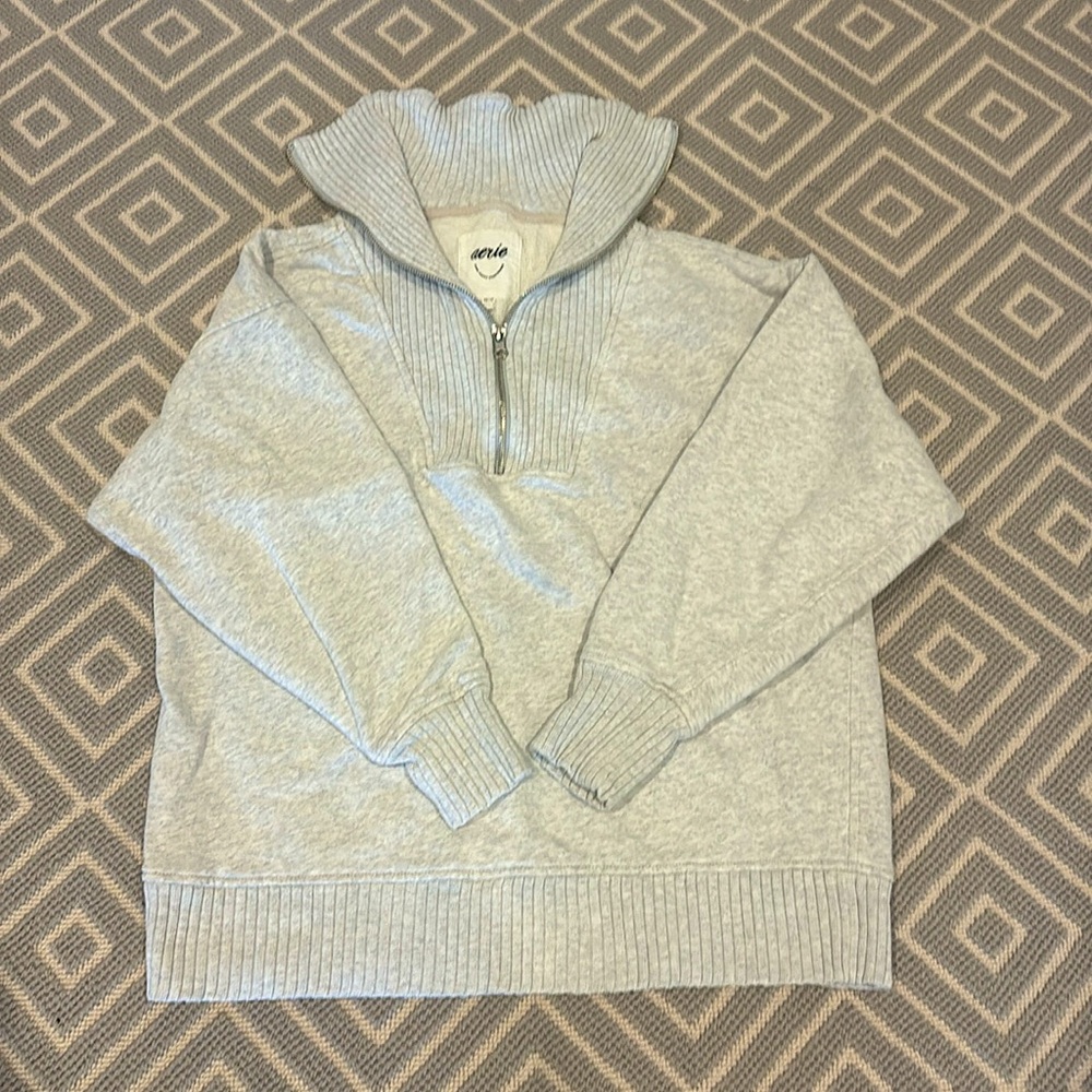 Aerie women’s sweater